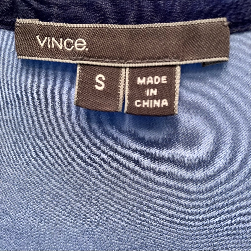 Vince Silk Colorblock Sleeveless Blouse in Blue. SP Small Petite - Picture 11 of 11